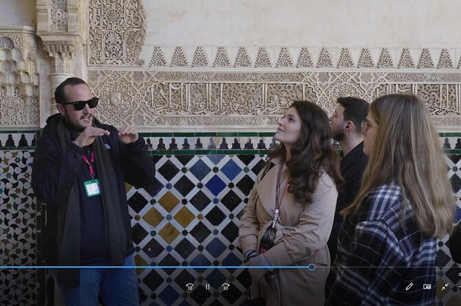 Alhambra: Small Group Tour With Local Guide & Admission