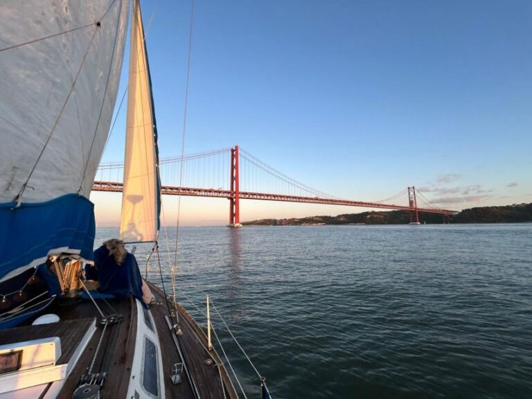 Amazing Lisbon Private Boat Tour With Drinks