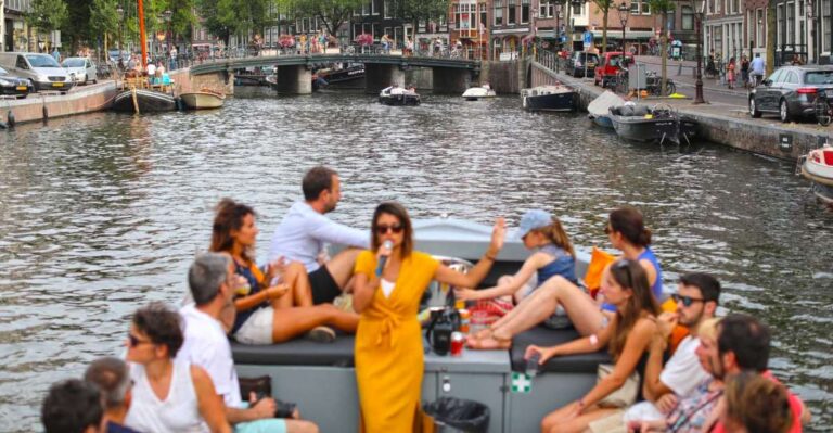 Amsterdam: Apéro Boat Cruise With a French Guide & Aperitif