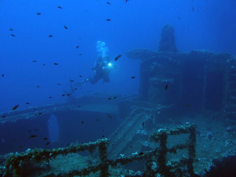 Athens: Adventure Dives in Nea Makri for Certified Divers