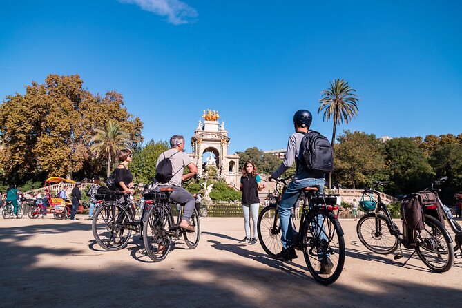 Barcelona Sightseeing Bike Tour - Tour Overview