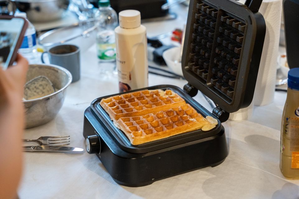 Belgian Waffle Breakfast by Waffles 'n Beer in Bruges Centre - Booking Details