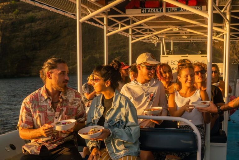 Big Island: Kona Super Raft Sunset Cruise