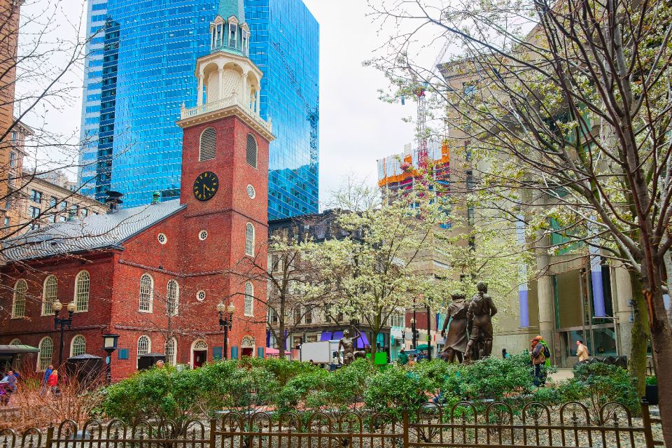 Boston: Ghost-Themed Self-Guided Walking Tour - Tour Description