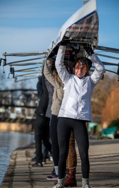 Cambridge: INDOOR Rowing Experience and Tour of Boathouse