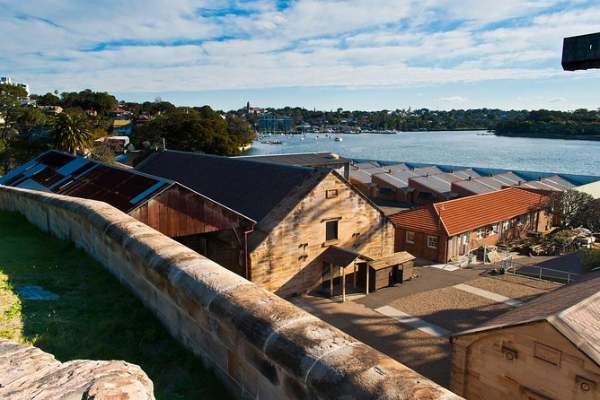 Convicts & Castles: Goat Island Walking Tour Including Sydney Harbour Cruise - Delicious Lunch and Refreshments