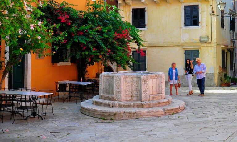 Corfu Town: Guided Walking Tour and Local Food Tastings