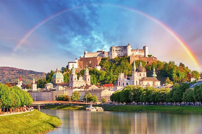 Daily Door-To-Door Shared Shuttle Service From Salzburg to Cesky Krumlov