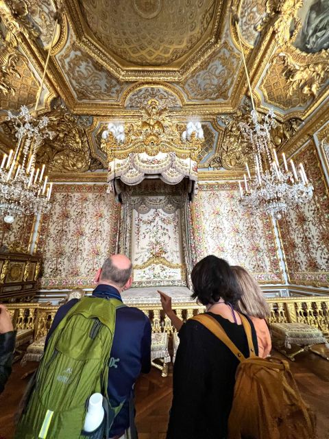 Exclusive Versailles Palace & Gardens Tour