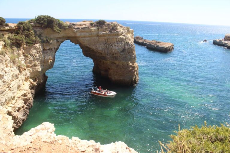 From Armação De Pêra: Private Beaches & Caves Boat Tour