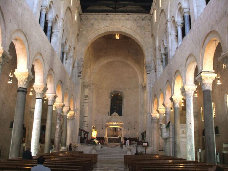 From Lecce: Bari Private Day Tour