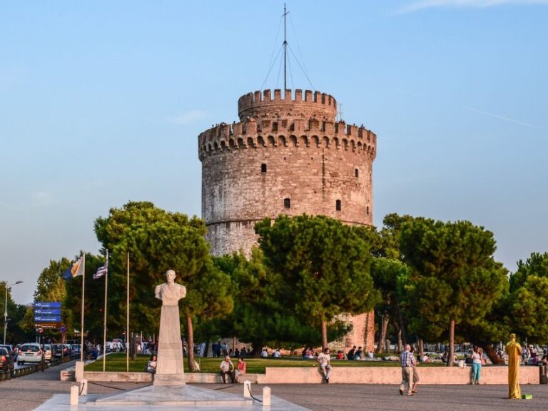 From Sofia: 5-Day Balkans Bus Tour to Thessaloniki