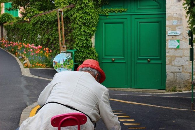 Giverny Monet House and Gardens Skip the Line Walking Tour