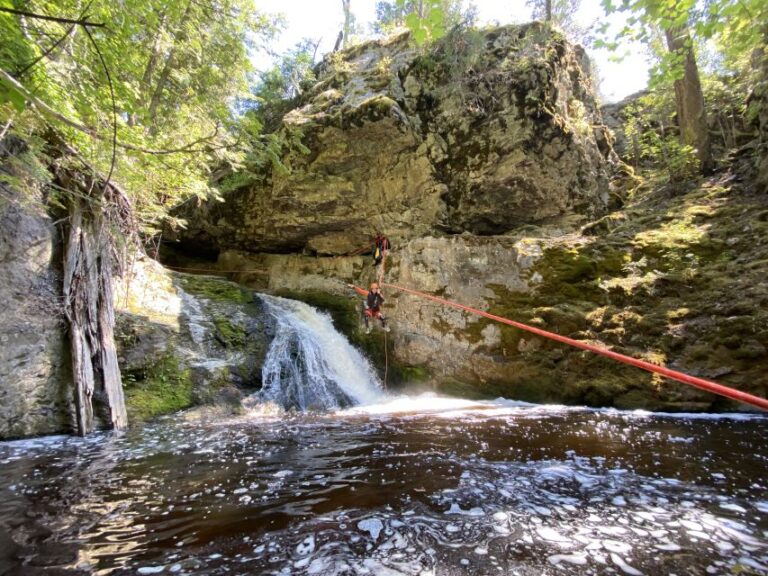 Kelowna: Okanagan Canyoning Tour