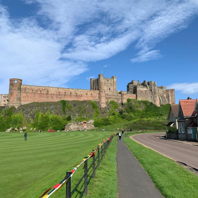 Kingdoms & Keeps: From Holy Island to Harry Potter - Enchanting Castles of Northumberland