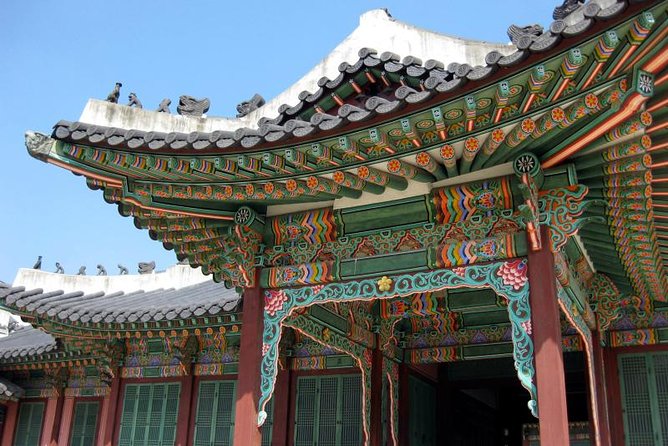 Korean Palace and Market Tour in Seoul Including Insadong and Gyeongbokgung Palace