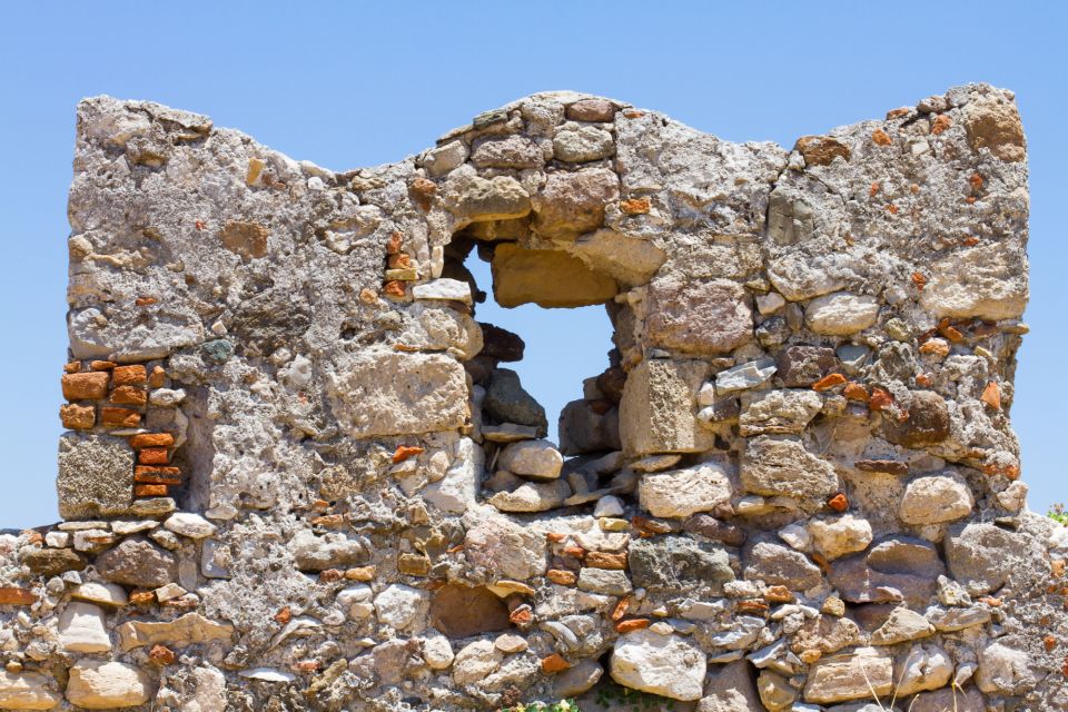 Kos: First Discovery Walk and Reading Walking Tour - Discovering Kos City Landmarks