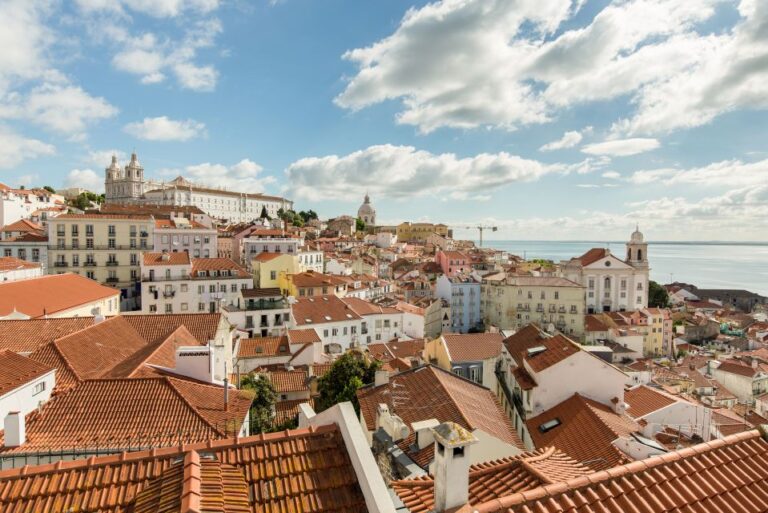 Lisbon: Tram 28 Private Tour by Tukxi