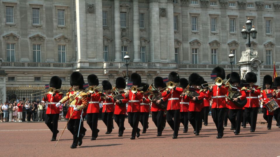 London: 4-Hour Panoramic Tour by Black Taxi - Tour Details