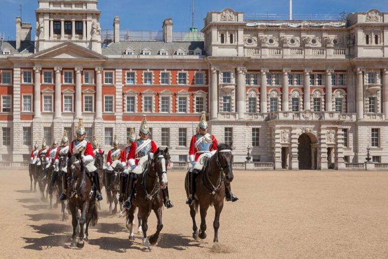 London: Tower of London & Changing of the Guard Experience