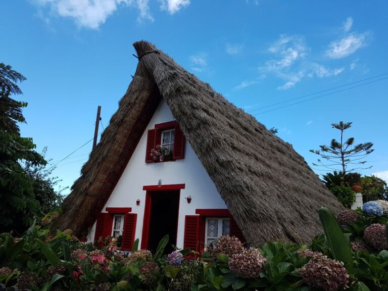 Madeira: Santana Traditional Houses Private Half-Day Tour