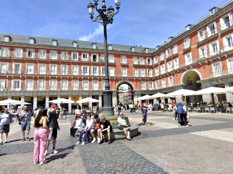 Madrid Private Tour: Royal Palace & Old Quarter