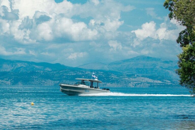 Mallorca: Private Half Day Cruise on Luxury Speed Boat