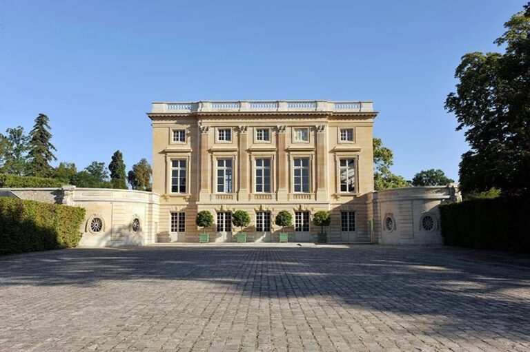 Marie-Antoinette’s Estate and The Trianon Palaces