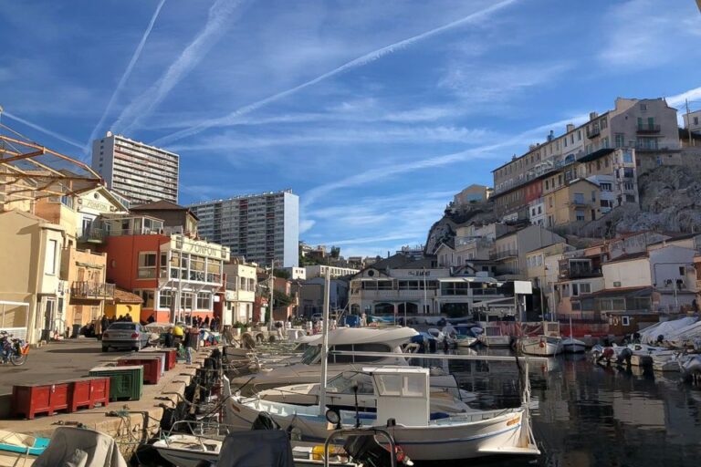 Marseille to Calanques: Full-Day Electric Bike Trip