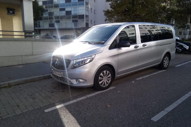 MINIVAN Transfer From Vienna to Budapest or Vice Versa