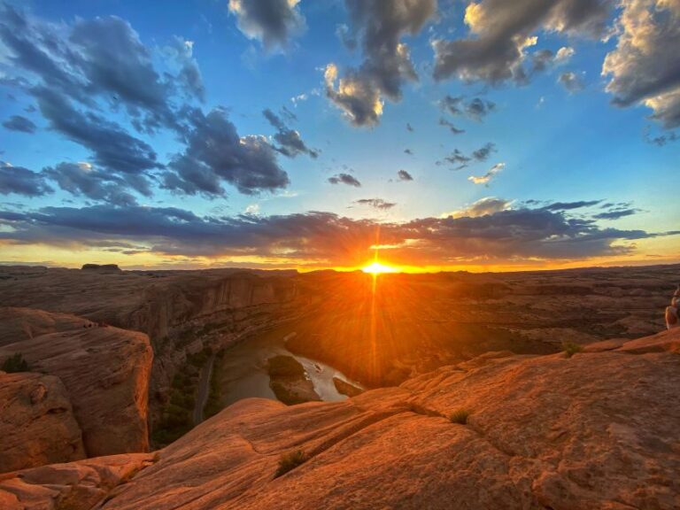 Moab: Off-Road Hell’s Revenge Trail Private Jeep Tour