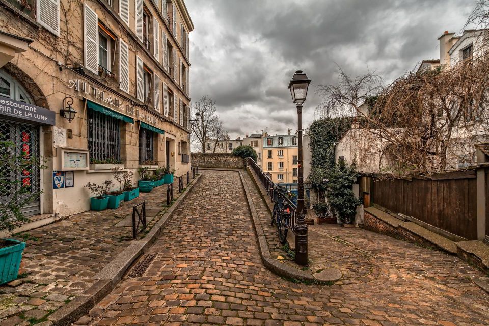 Montmartre Walking Tour - Tour Essentials