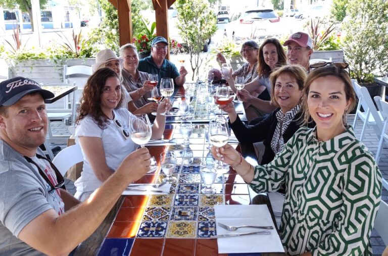 Newport: Local Foodies Walking Tour