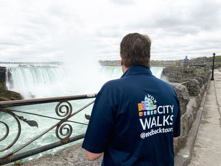 Niagara Falls, Canada: Guided Walking Tour