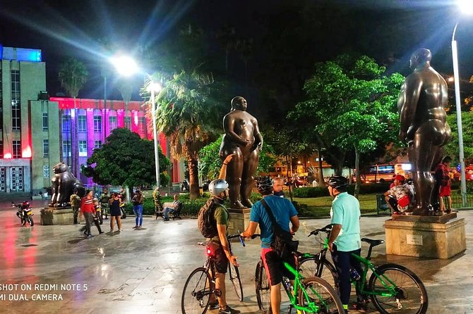 Night Bike Tour In Medellin, Typical Snacks, Beer and Spectacular Viewpoints - Tour Highlights