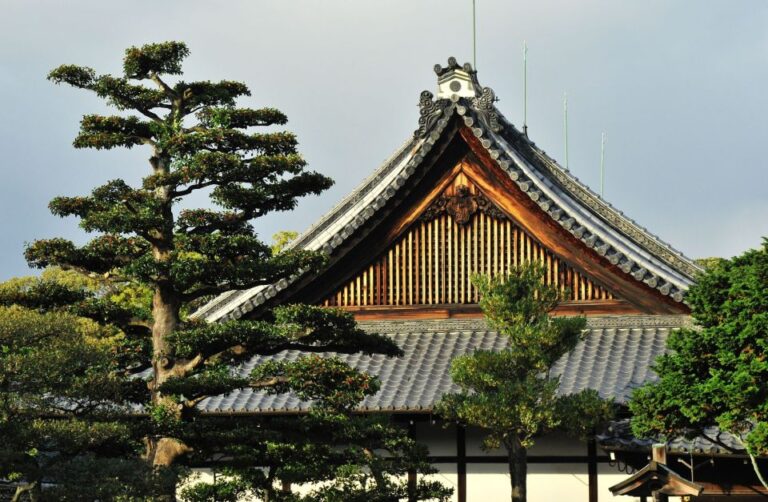 Nijo Castle & Kitano Tenmangu Shrine: Auidio Guide Tour