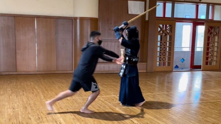 Okinawa: Kendo Martial Arts Lesson