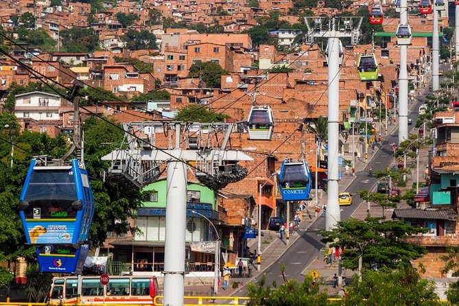 Pablo and Comuna 13 With Cable Car - Traveler Reviews