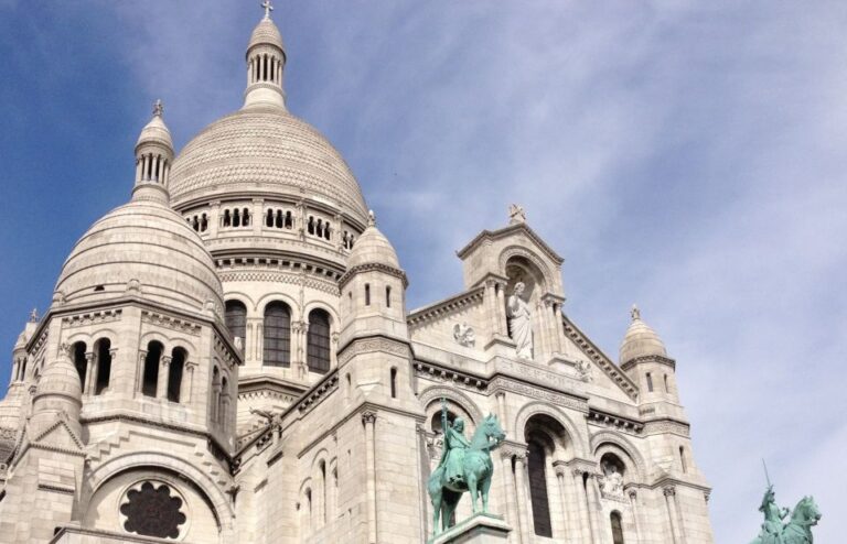 Paris: Montmartre Hidden Gems Self-Guided Tour