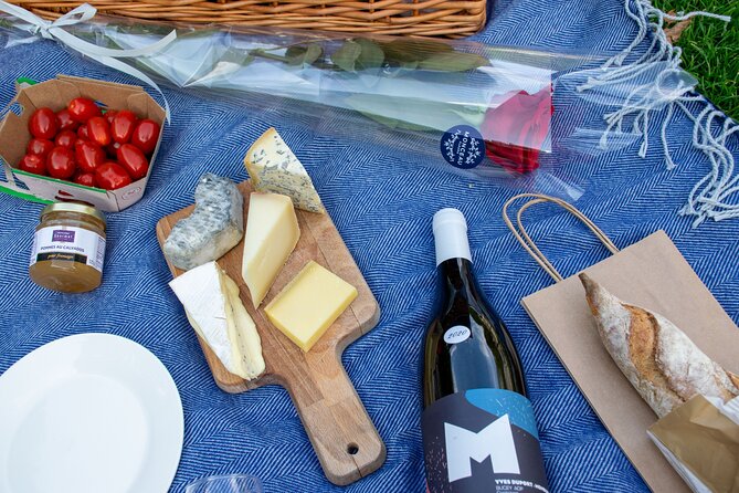 Parisian Picnic Escape: Cheese & Wine Tasting