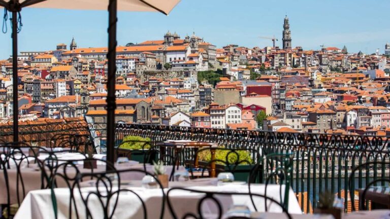 Porto: Full-Day Premium City Tour Experience