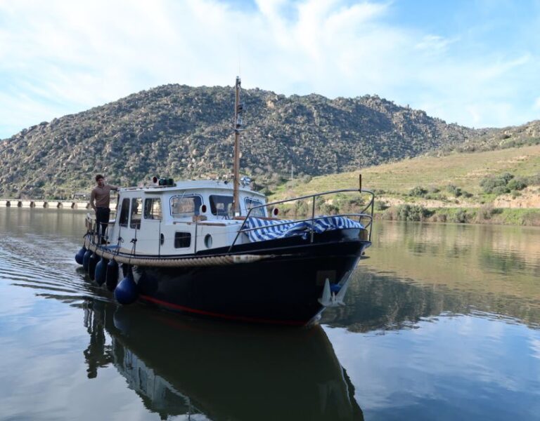 Porto: Private Douro Valley Tour, Yacth, Wine Taste & Lunch