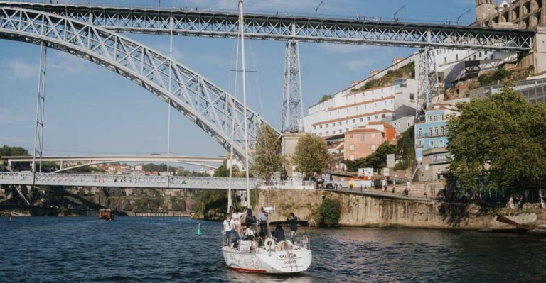 Porto: Romantic Sailboat Cruise