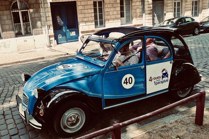 Private Bordeaux Tour in a Citroën 2CV With Wine Tasting at a Château – 3h