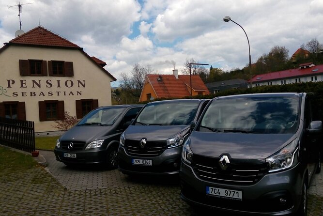 Private One Way Sightseeing Transfer From Salzburg to Prague via Cesky Krumlov