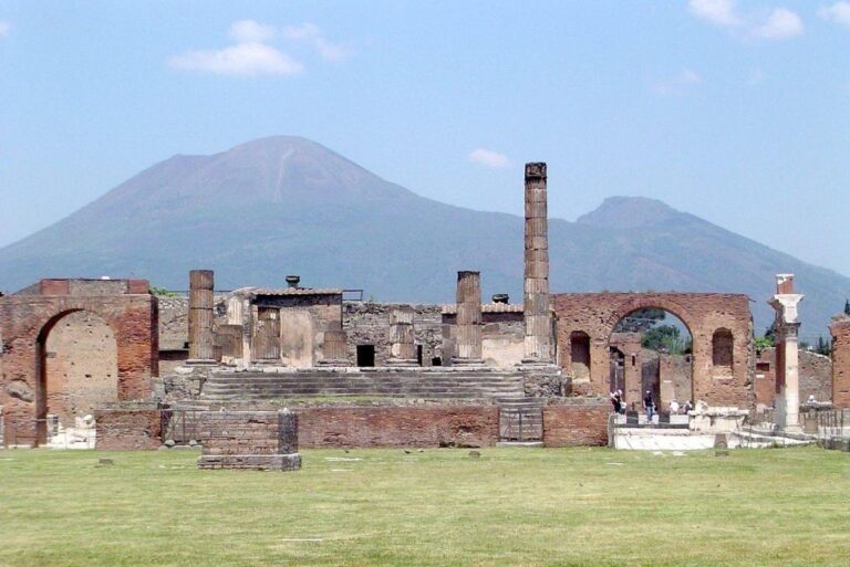 Private Tour Pompeii+Mont. Vesuvius