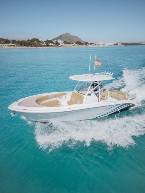 Pronautica 880 Open Sport Boat With Skipper 2 Hours Sunset - Boat Details