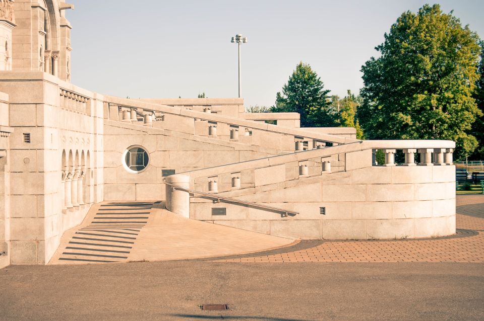 Quebec to Montmorency Falls & Ste-Anne-De-Beaupré – Half-day - Tour Details