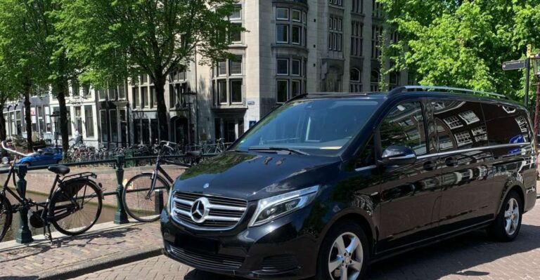 Rotterdam: Private Transfer To/From Schiphol Airport