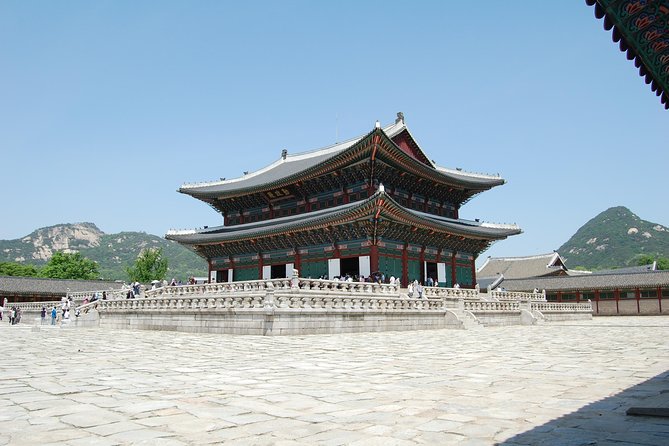 Seoul City Sightseeing Tour Including Gyeongbokgung Palace, N Seoul Tower, and Namsangol Hanok Village - Discover Seouls Hidden Gems